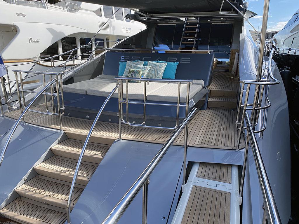 2005 PALMER JOHNSON 120 